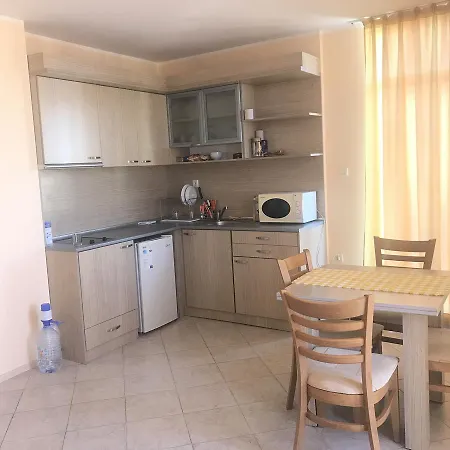 Apartment Aparthotel Kamelia Garden - Official Rental Nessebar