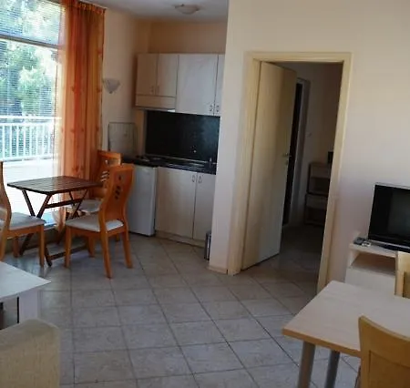 Apartmán Aparthotel Kamelia Garden - Official Rental