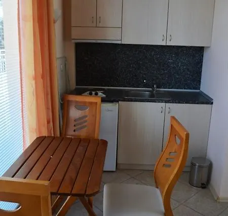Aparthotel Kamelia Garden - Official Rental 2* Nessebar